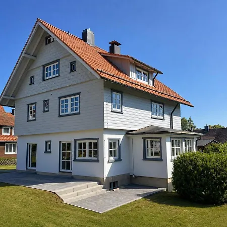 Spacious With A Great Location Near The Toboggan Run *